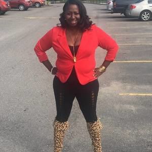 Meet your Posher, Lisa